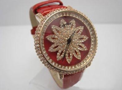 The red leather straps copy Cartier watches have red dials.