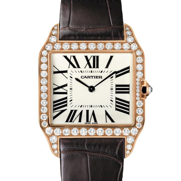 The silvery dials replica Santos De Cartier WH100751 watches have black Roman numerals, clear scales and sword-shaped hands.