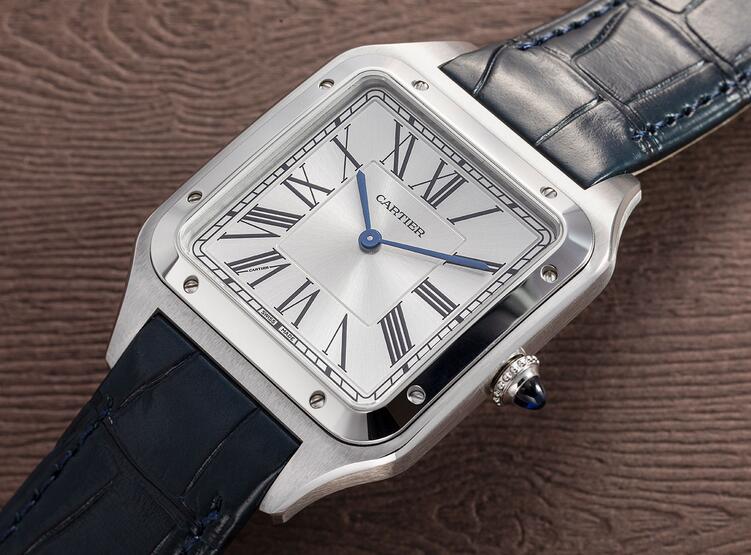 Classic with two blue hands, the replica watches are quite elegant.